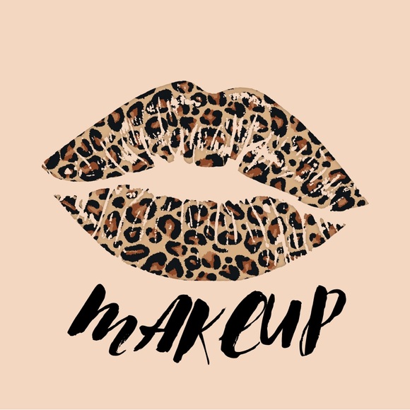 MAKEUP 💄💋👄 - Picture 1 of 2